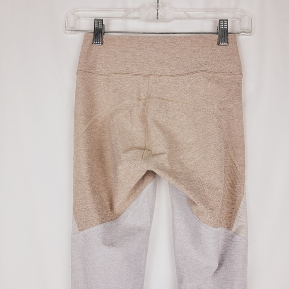 Outdoor Voices 7/8 Springs Leggings Ivory Tan Oatmeal Women's Size XS Yoga - Picture 6 of 12
